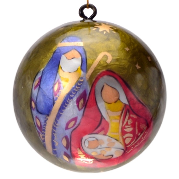 Holy Family Lacquered Hand-made Painted Capiz Christmas Ornament - Picture 4 of 4